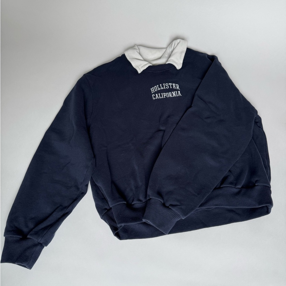 Hollister Blue Crewneck Sweater Classic Design